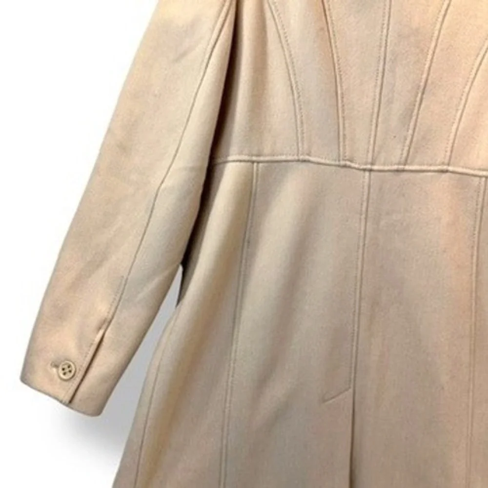 Kenneth Cole Reaction Tan Coat Women's Size 8 Button Front Knee Length - Picture 5 of 13